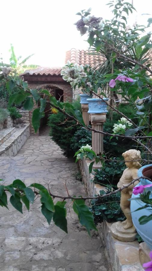 Mila La Villa Kástro Tornéze Buitenkant foto